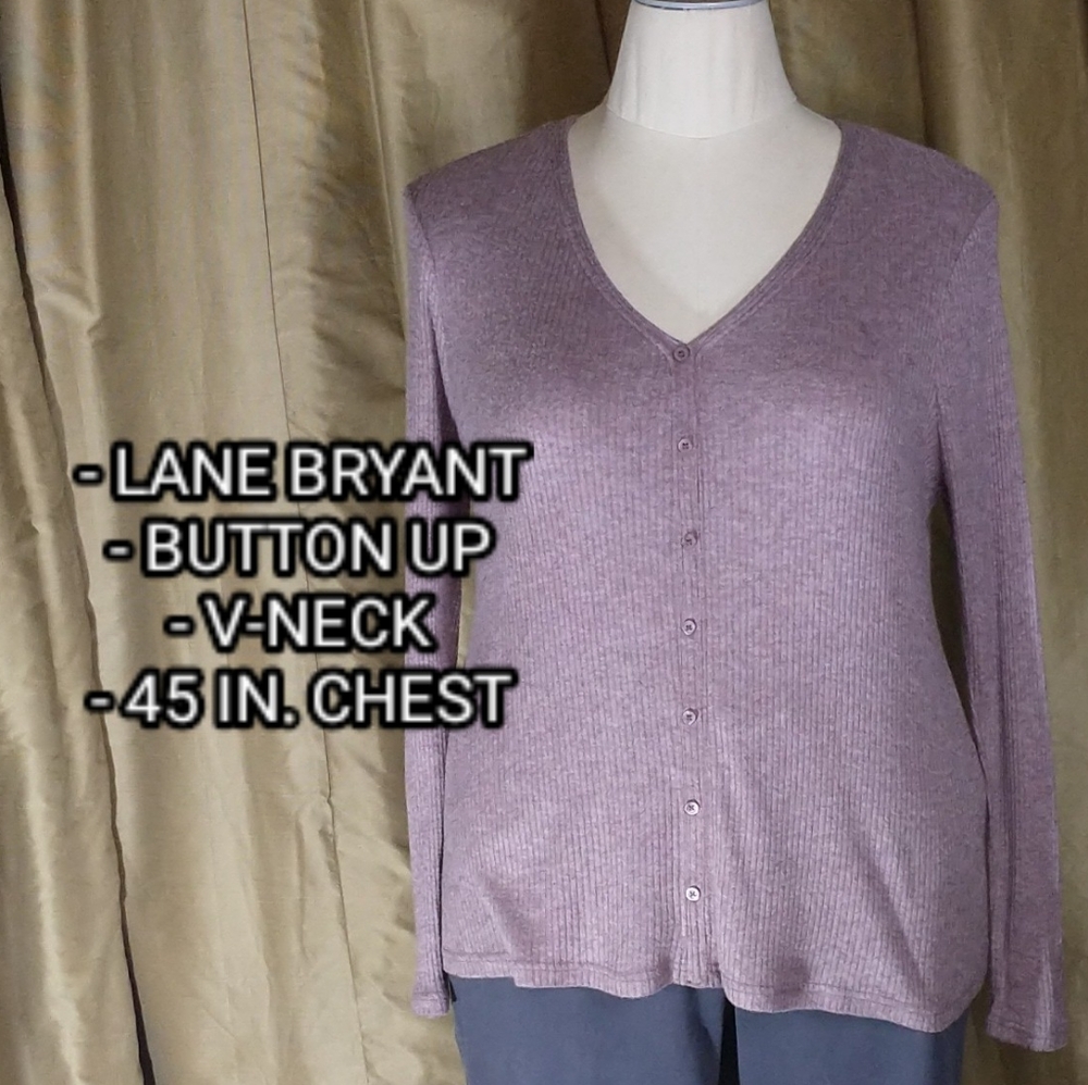 Lane Bryant Lavender Button Up V-neck Blouse. Size 14/16.